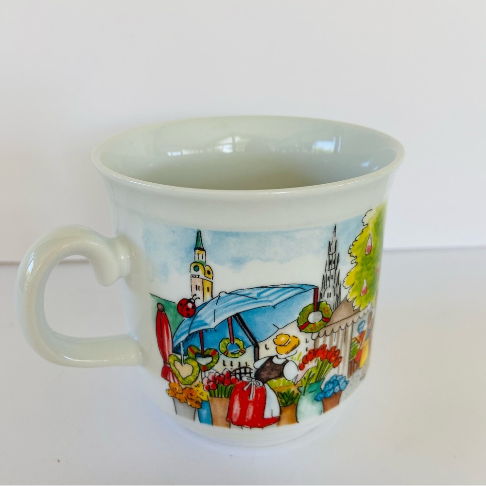 Vintage Kafer Biergarten Munich Germany Octoberfest, Bavarian market Ladybug Mug